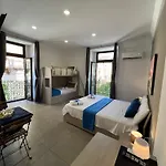 Bed & Breakfast Treasure 4*